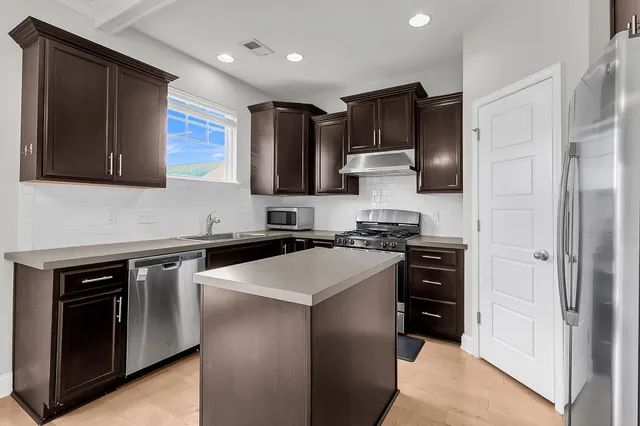 $375,000 | 422 Philbrick Drive, Goose Creek, SC 29445