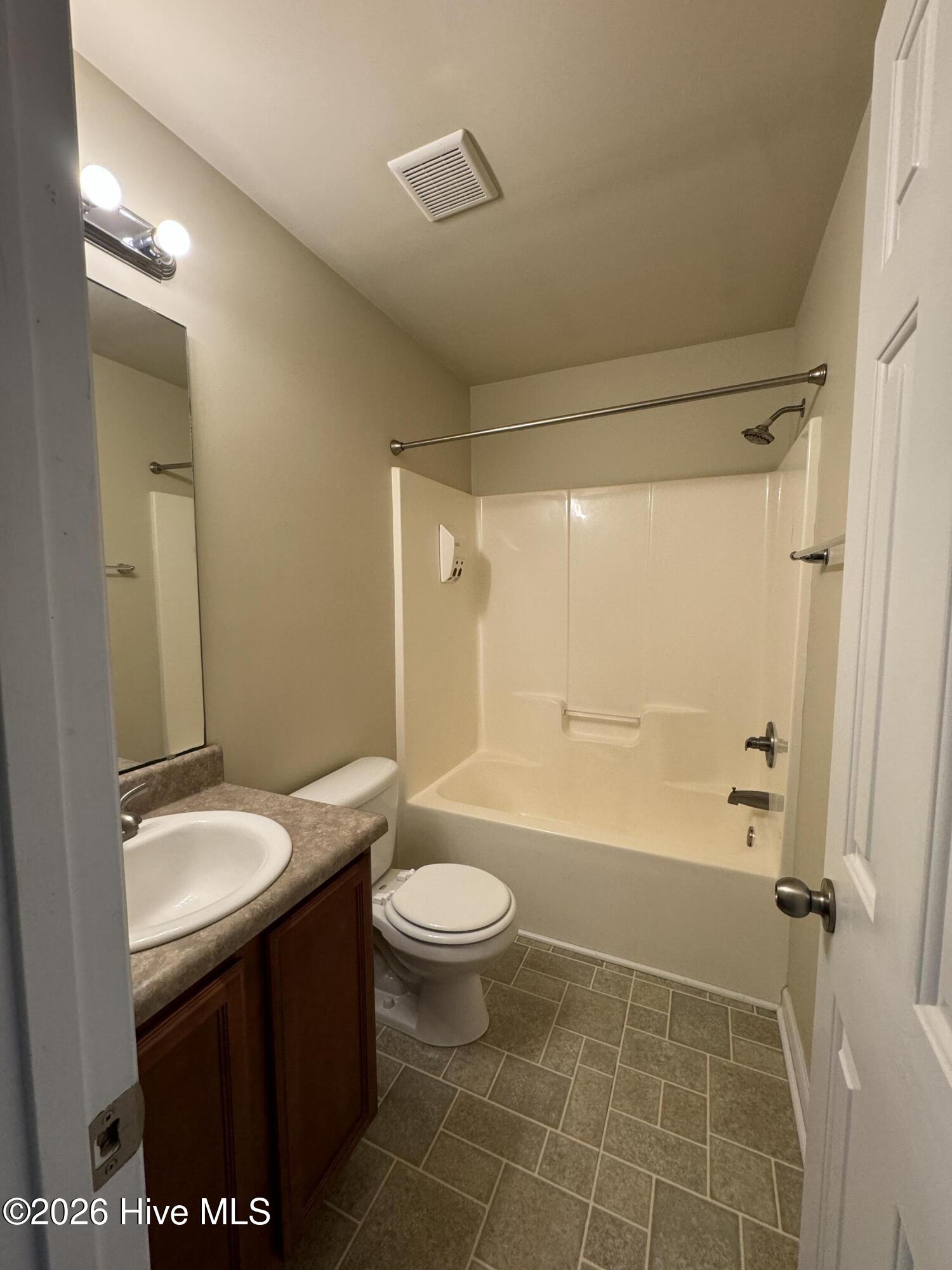 286 Caldwell Loop Jacksonville, NC 28546 - Photo 20 of 21 20240515_143704013_iOS