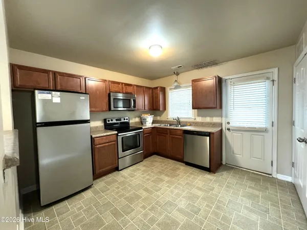 $1,500 | 286 Caldwell Loop, Jacksonville, NC 28546