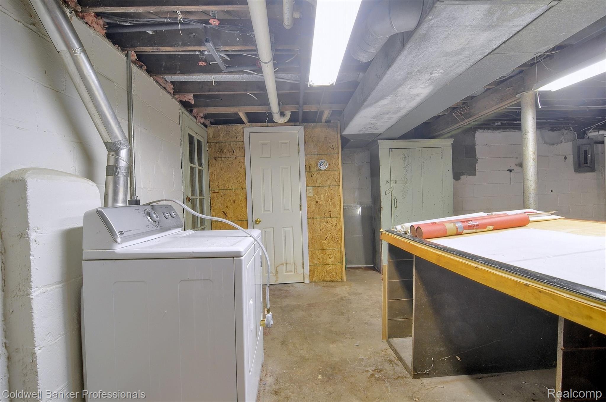 801 Maxfield Lake Road Brighton, MI 48114 - Photo 65 of 65 42-Lower Level 2nd View.jpg