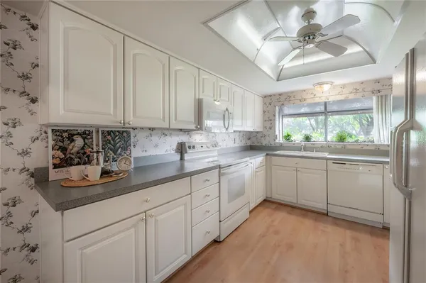 $389,900 | 4206 Golf Club Lane, Tampa, FL 33618