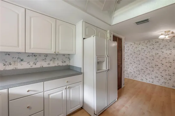 $389,900 | 4206 Golf Club Lane, Tampa, FL 33618