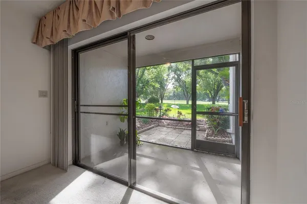 $389,900 | 4206 Golf Club Lane, Tampa, FL 33618