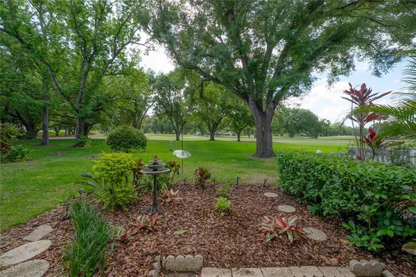 $389,900 | 4206 Golf Club Lane, Tampa, FL 33618