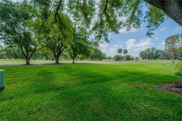 $389,900 | 4206 Golf Club Lane, Tampa, FL 33618