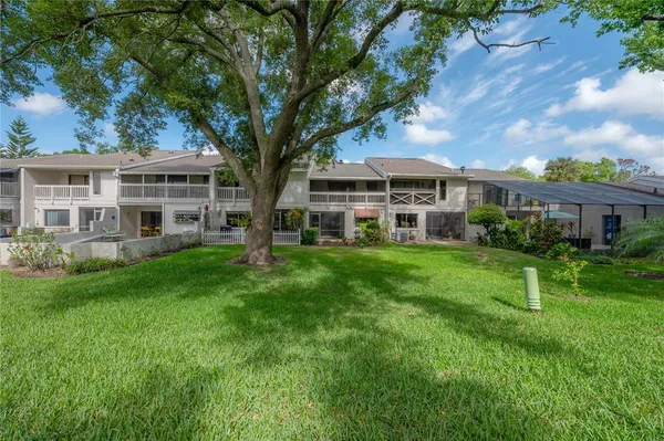 $389,900 | 4206 Golf Club Lane, Tampa, FL 33618