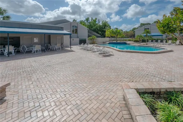 $389,900 | 4206 Golf Club Lane, Tampa, FL 33618