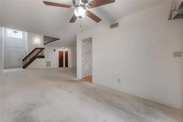 $389,900 | 4206 Golf Club Lane, Tampa, FL 33618