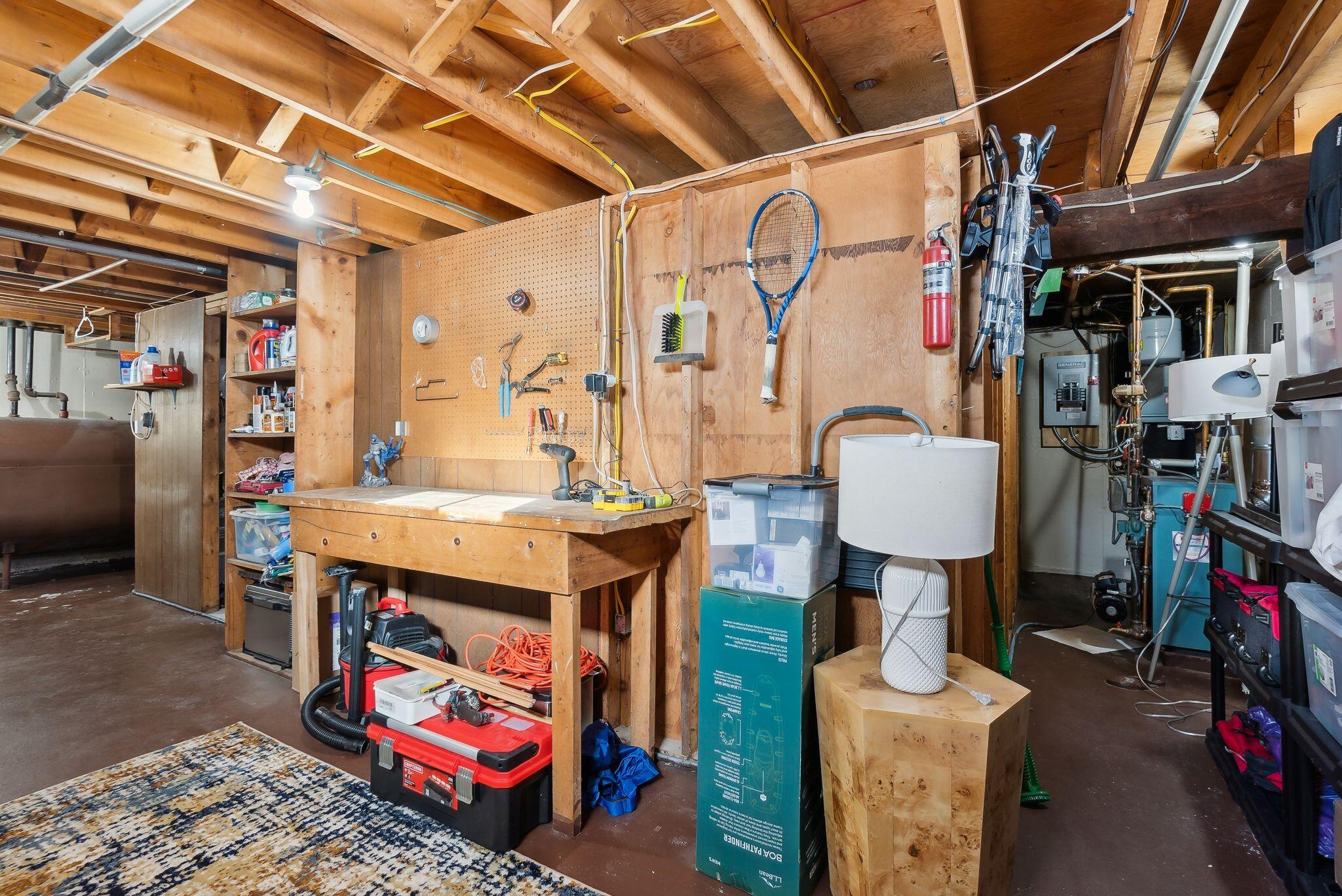 182 Pinecrest Road Portland, ME 04102 - Photo 28 of 43 Workbench