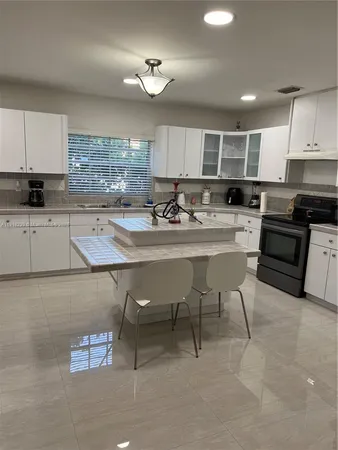$3,500 | 6284 Southwest 26th Street, Miami, FL 33155