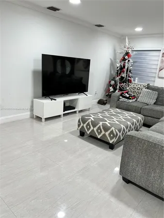 $3,500 | 6284 Southwest 26th Street, Miami, FL 33155