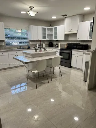 $3,500 | 6284 Southwest 26th Street, Miami, FL 33155