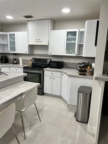 $4,200 | 6284 Southwest 26th Street, Miami, FL 33155