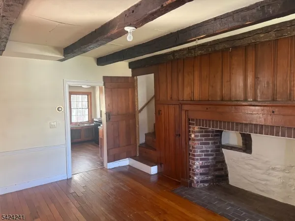 $2,500 | 7 James Street, Oldwick, NJ 08858