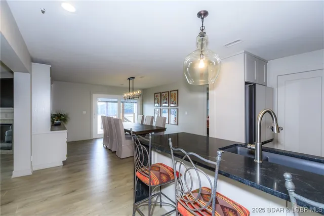 $695,000 | 222 Park Pl Lane, Unit 1C, Kaiser, MO 65047