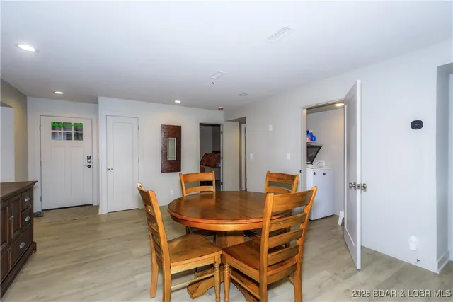 $695,000 | 222 Park Pl Lane, Unit 1C, Kaiser, MO 65047