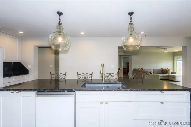 $695,000 | 222 Park Pl Lane, Unit 1C, Kaiser, MO 65047