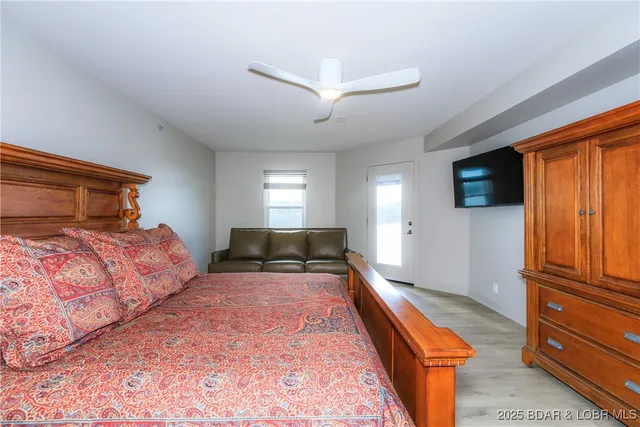 $695,000 | 222 Park Pl Lane, Unit 1C, Kaiser, MO 65047