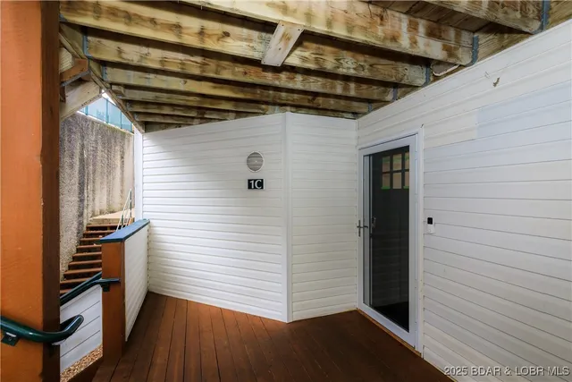 $695,000 | 222 Park Pl Lane, Unit 1C, Kaiser, MO 65047