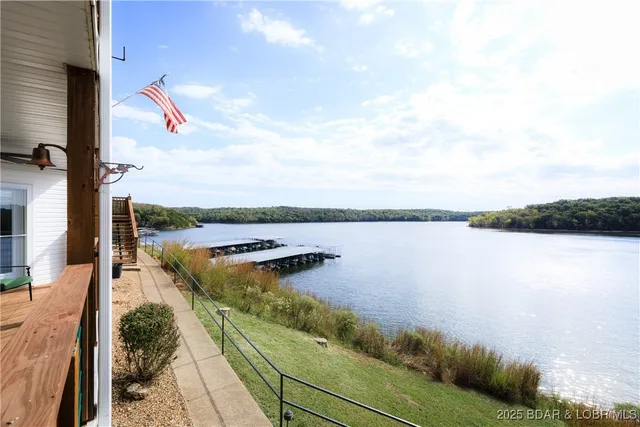 $695,000 | 222 Park Pl Lane, Unit 1C, Kaiser, MO 65047