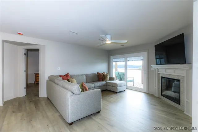 $695,000 | 222 Park Pl Lane, Unit 1C, Kaiser, MO 65047