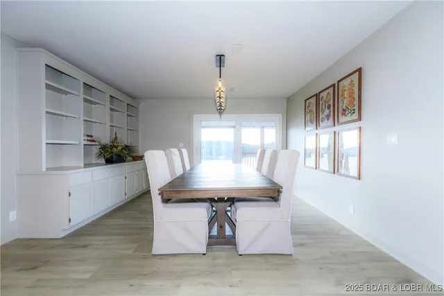 $695,000 | 222 Park Pl Lane, Unit 1C, Kaiser, MO 65047