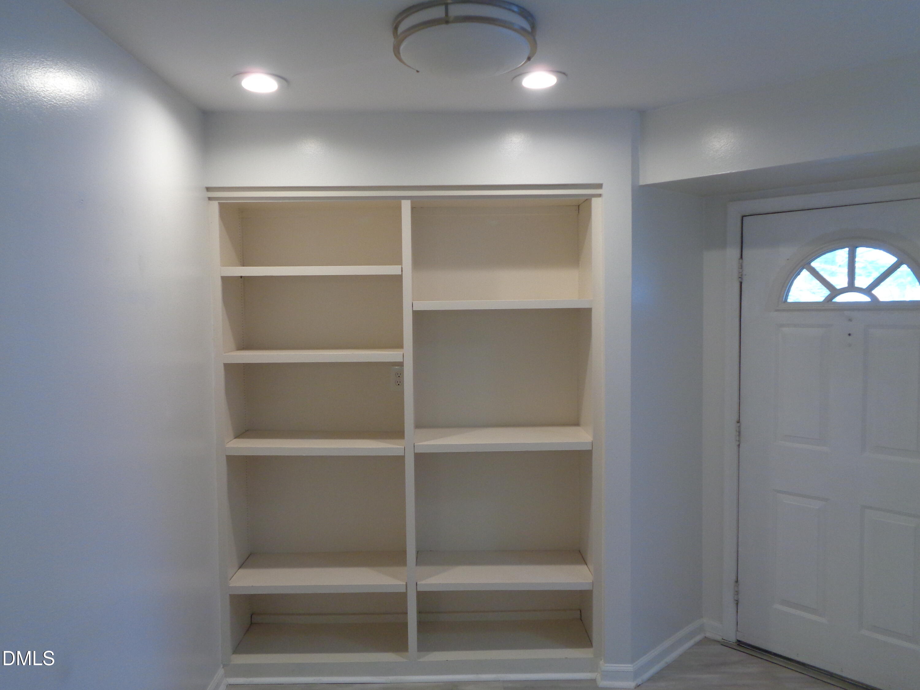 8331 Hempshire Place, Unit 102 Raleigh, NC 27613 - Photo 7 of 26 DSC02042