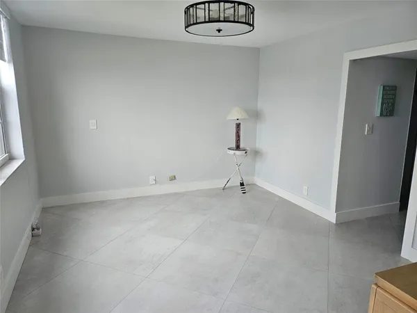 $3,500 | 750 North Ocean Boulevard, Unit 503, Pompano Beach, FL 33062