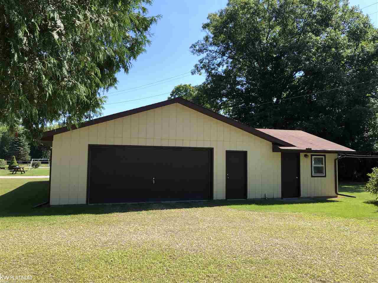 3221 Krafft Road Fort Gratiot, MI 48059 - Photo 45 of 52 50025453-84.JPG