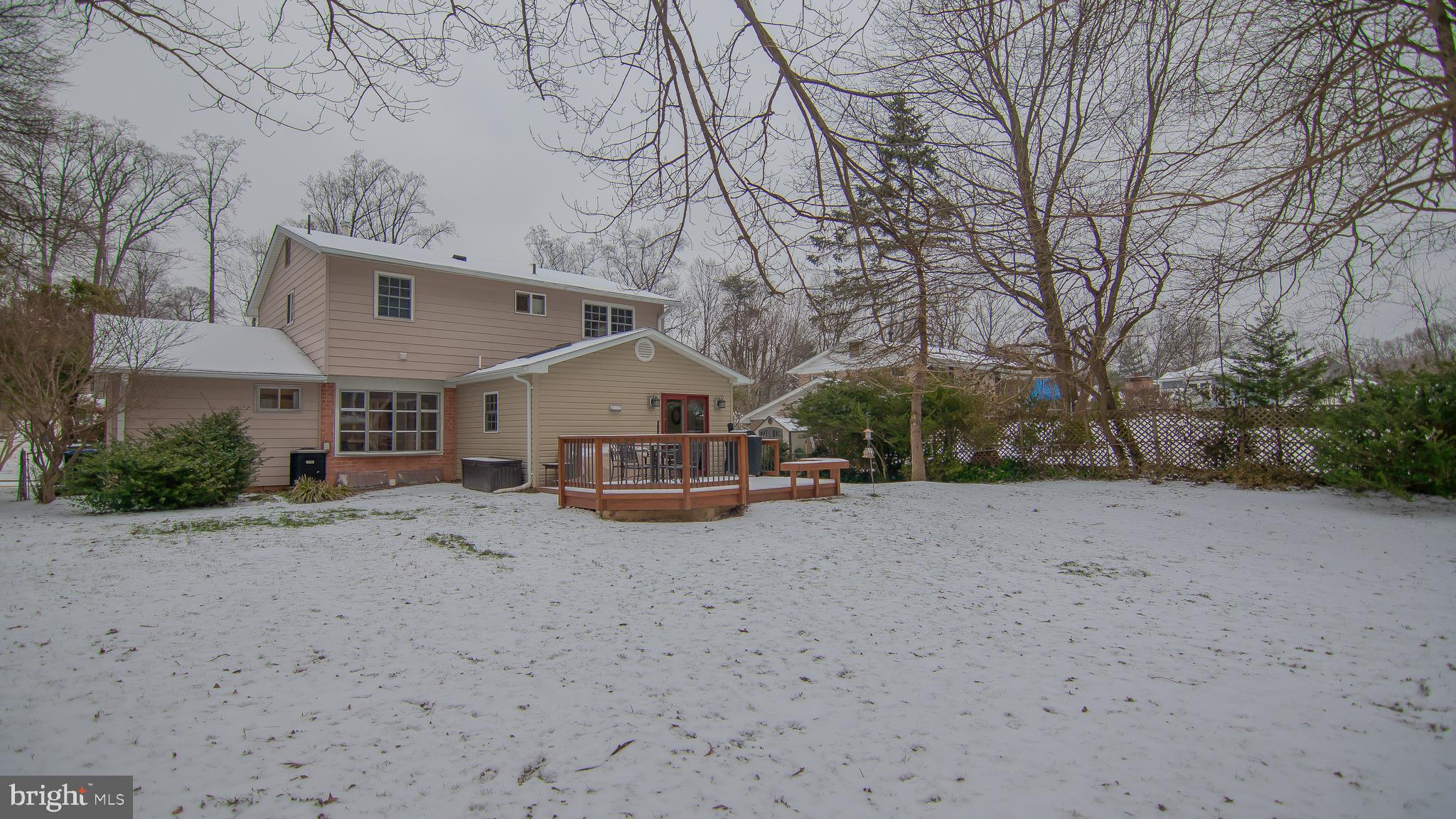 5518 Yorkshire Street Springfield, VA 22151 - Photo 2 of 52 Gallery Image 2