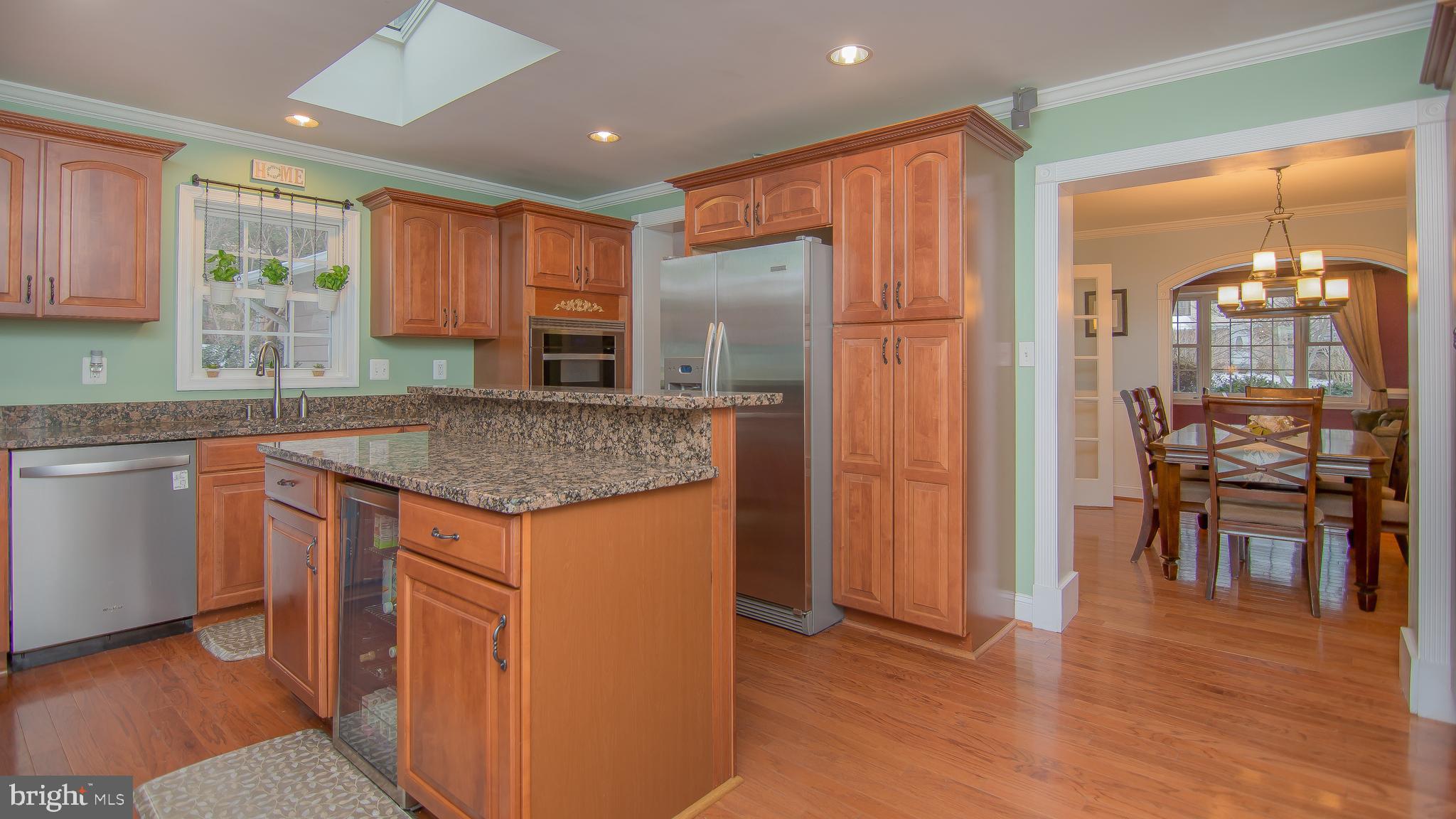 5518 Yorkshire Street Springfield, VA 22151 - Photo 11 of 52 Gallery Image 11