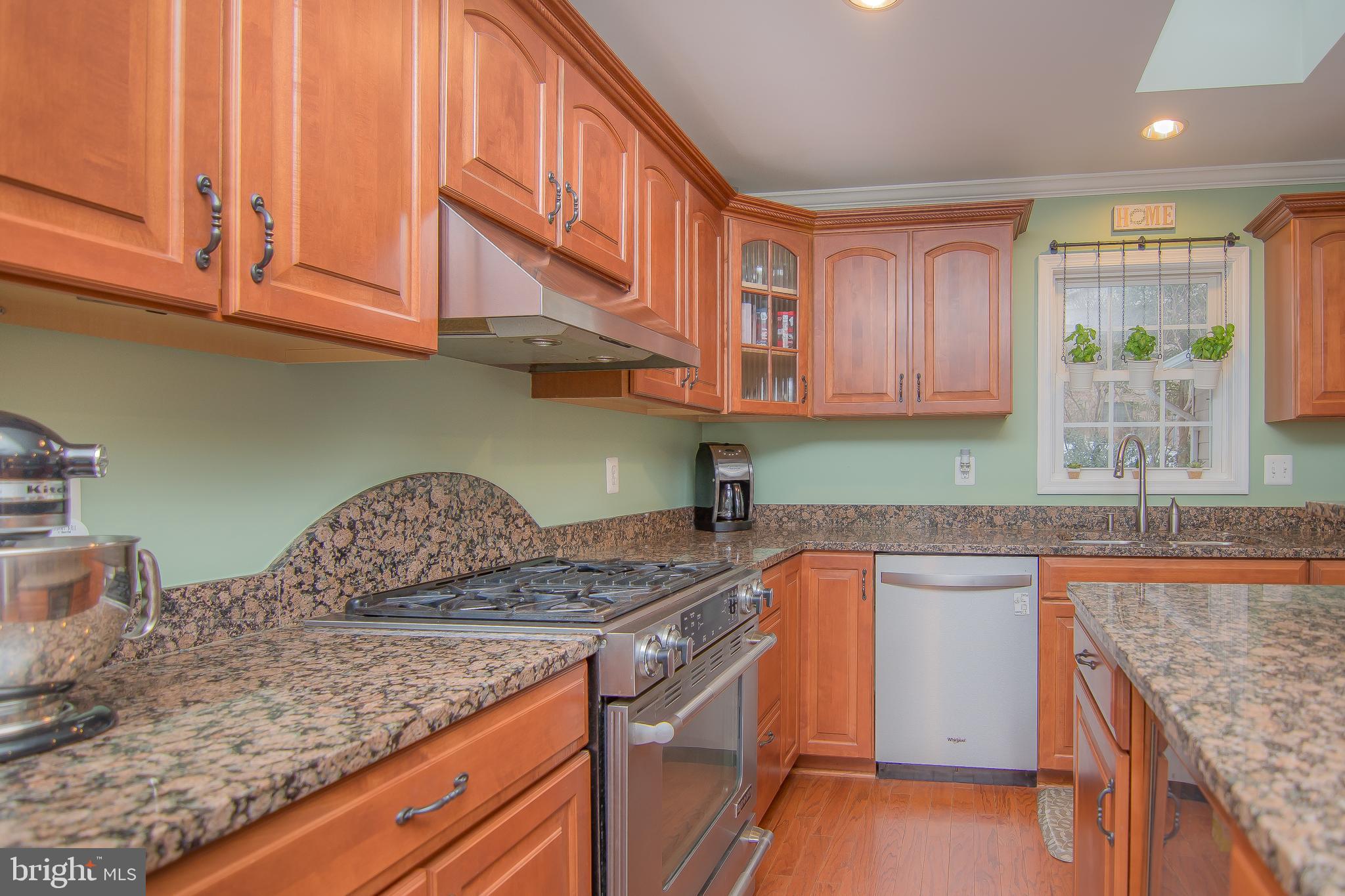 5518 Yorkshire Street Springfield, VA 22151 - Photo 13 of 52 Gallery Image 13
