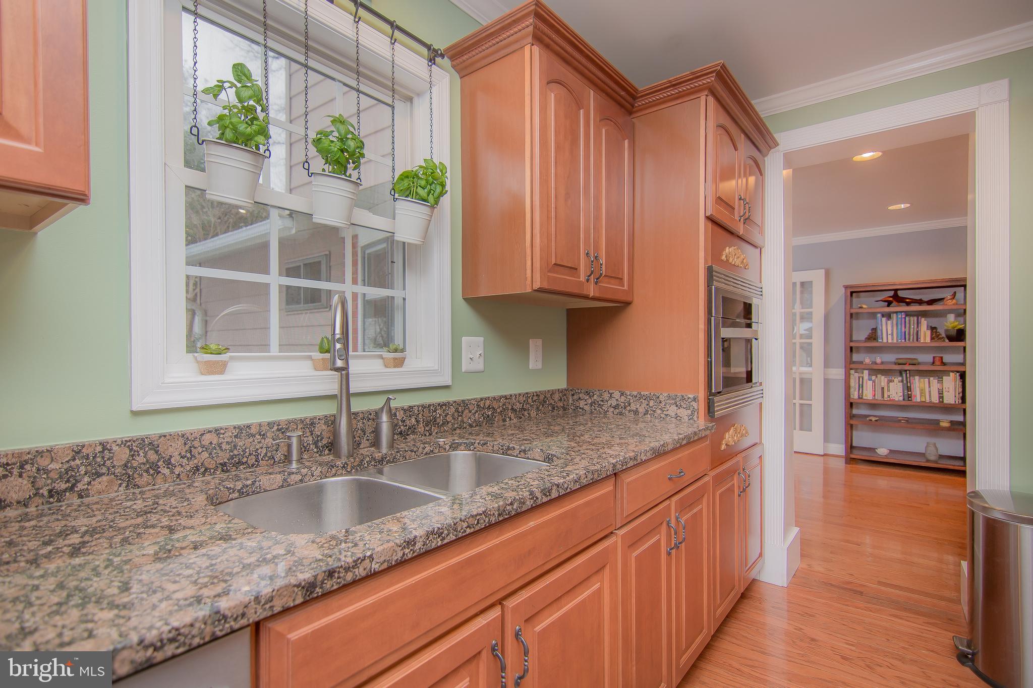 5518 Yorkshire Street Springfield, VA 22151 - Photo 15 of 52 Gallery Image 15