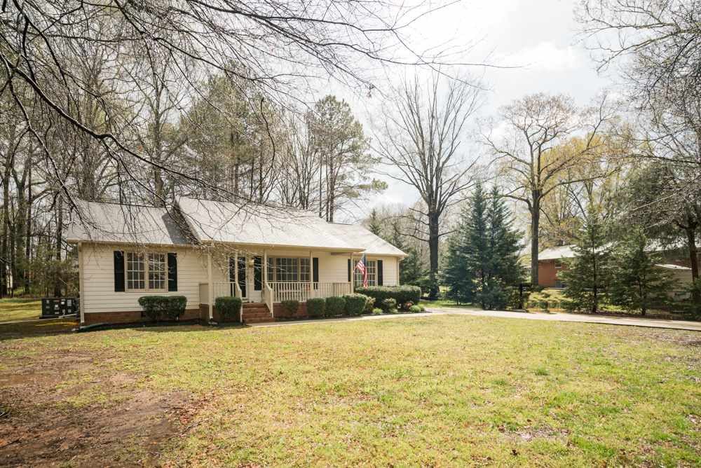 4410 Rhew Drive Durham, NC 27704 - Photo 2 of 13 open front yard