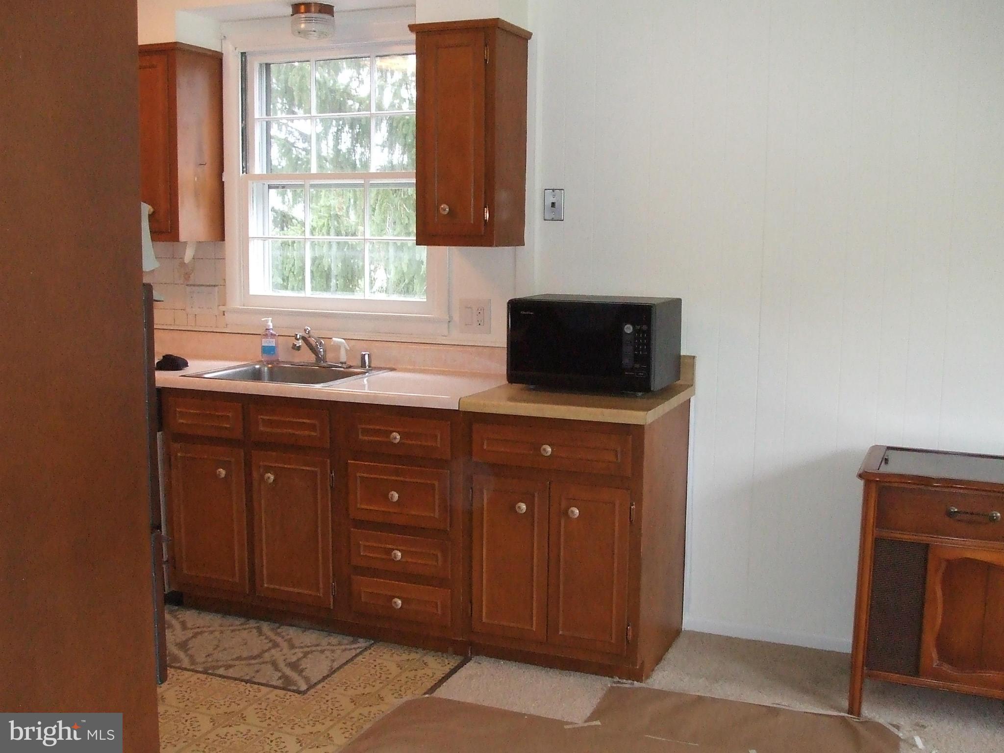 8617 Valleyfield Road Lutherville-Timonium, MD 21093 - Photo 8 of 17 GALLEY KITCHEN