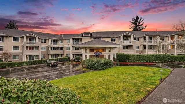$486,900 | 2244 132nd Avenue Southeast, Unit B305, Bellevue, WA 98005