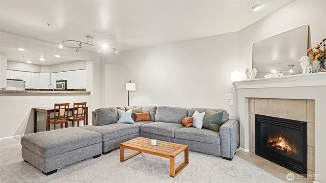 $486,900 | 2244 132nd Avenue Southeast, Unit B305, Bellevue, WA 98005