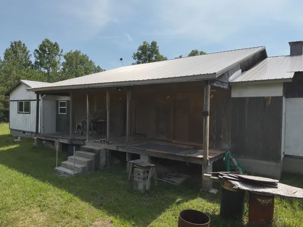 $299,000 | 7170 Rockhouse Road, Linden, TN 37096
