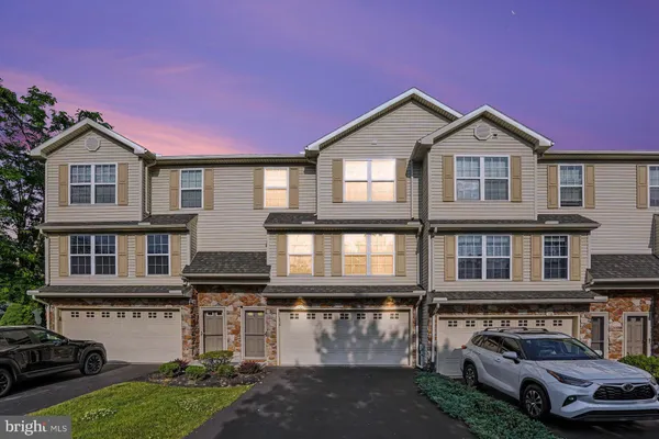 $310,000 | 156 Mapleton Boulevard, Harrisburg, PA 17112