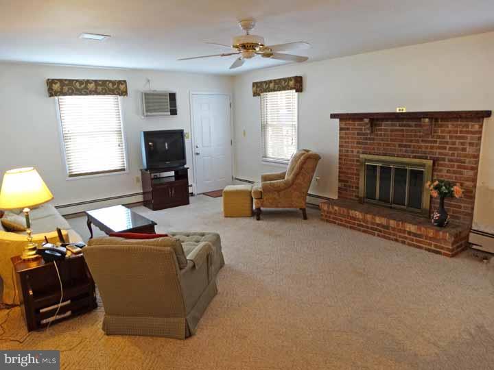 23 Long Loop Road Levittown, PA 19056 - Photo 13 of 23 Gallery Image 13