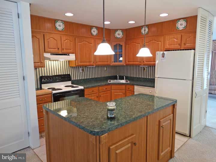23 Long Loop Road Levittown, PA 19056 - Photo 10 of 23 Gallery Image 10