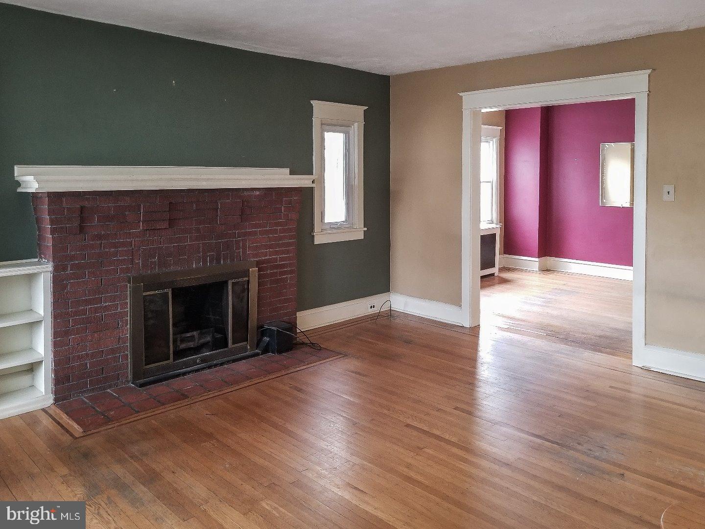 303 Pomeroy Street Ridley Park, PA 19078 - Photo 5 of 20 Living Room