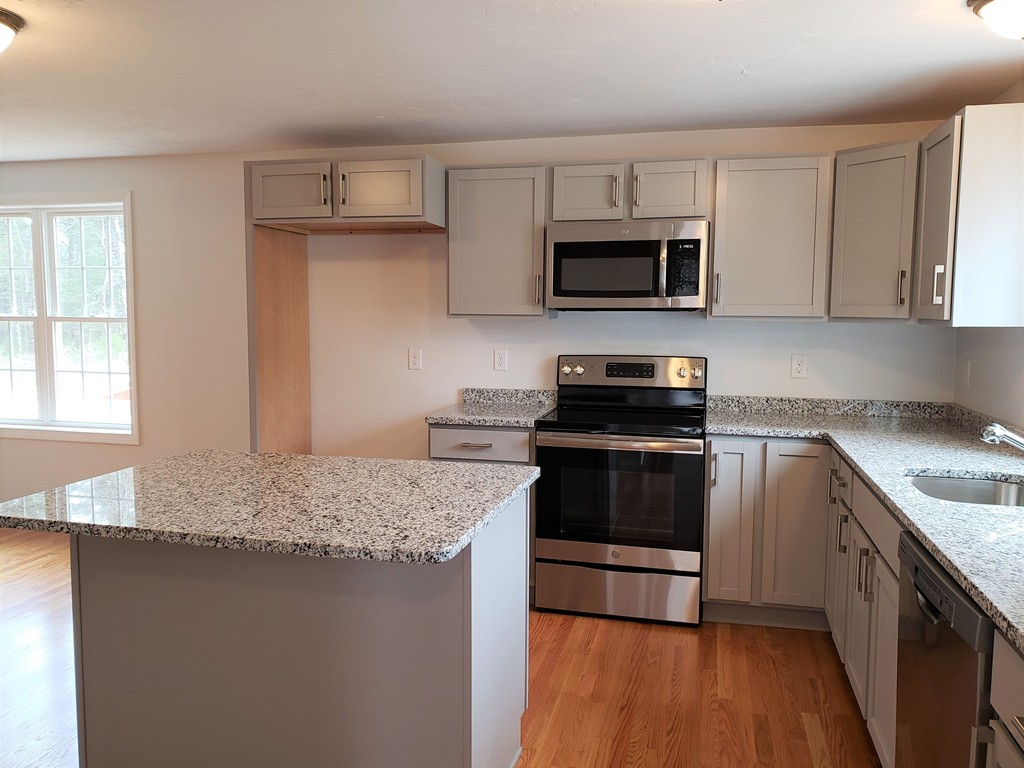 7 Spring Avenue, Unit 7 Wareham, MA 02571 - Photo 4 of 18 Gallery Image 4