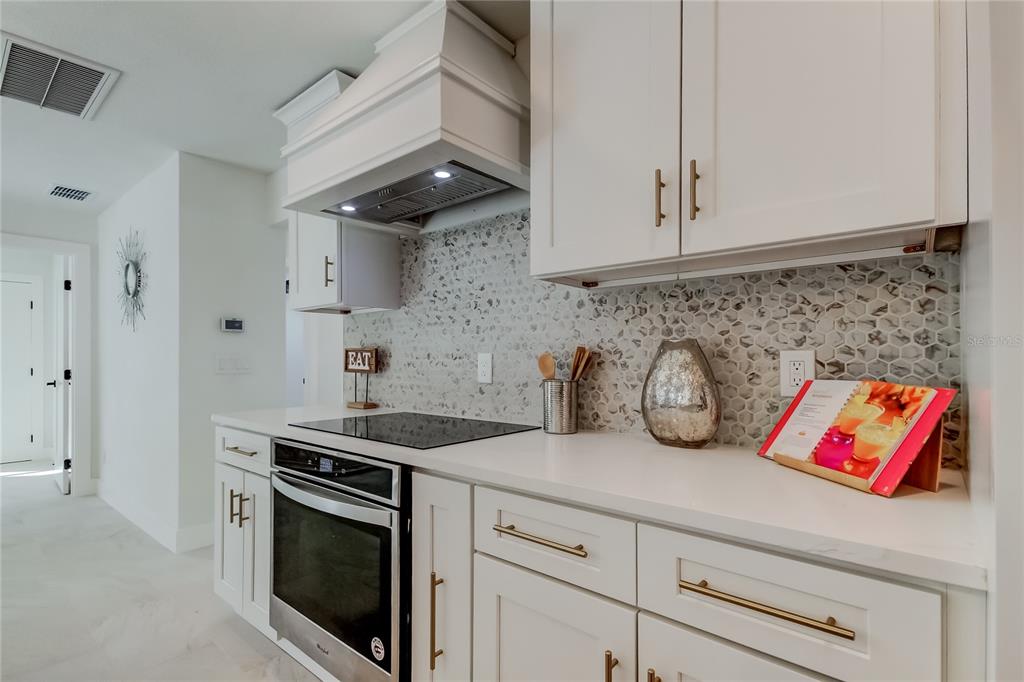 12172 Wild Acres Road Largo, FL 33773 - Photo 12 of 56