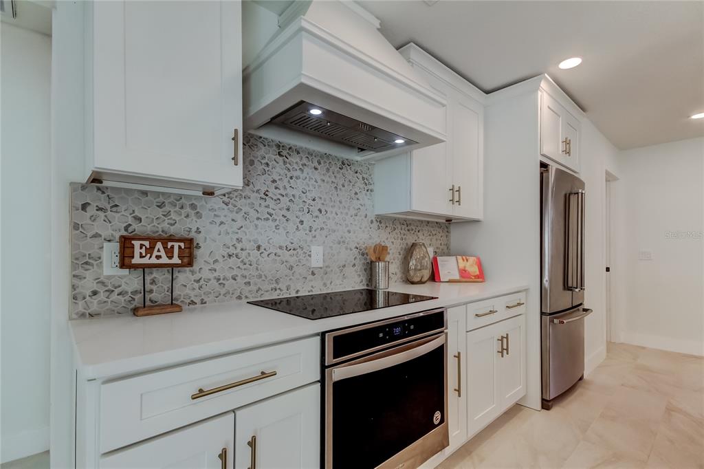 12172 Wild Acres Road Largo, FL 33773 - Photo 19 of 56