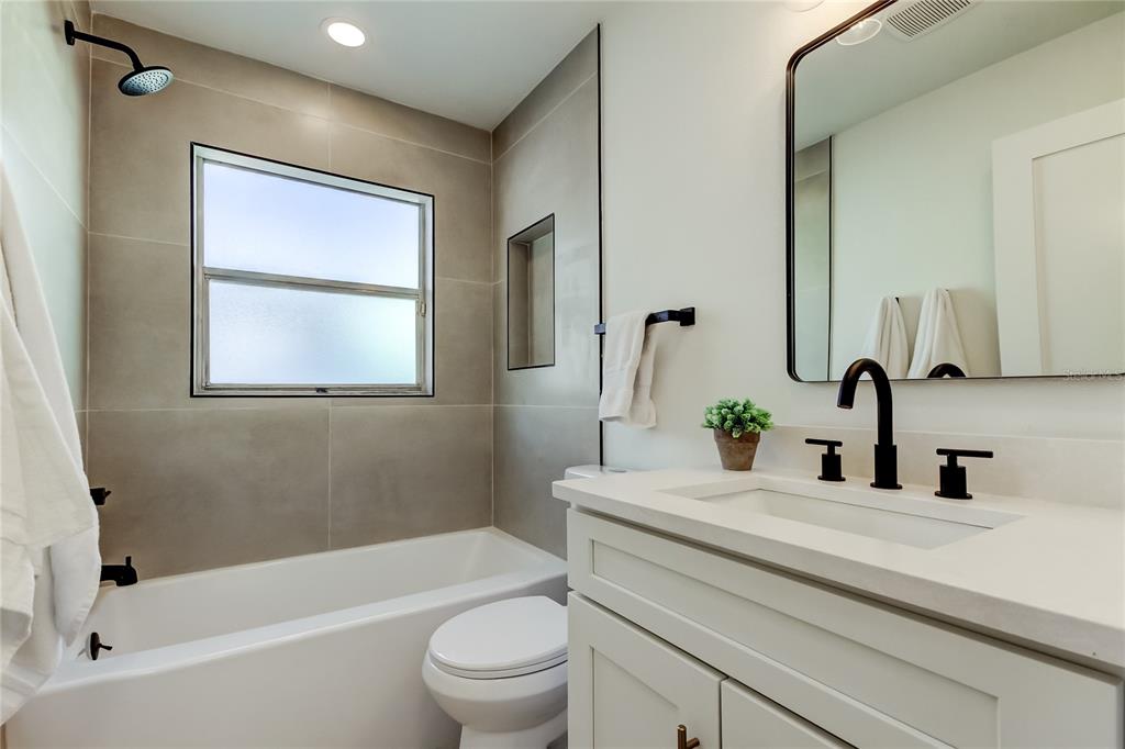 12172 Wild Acres Road Largo, FL 33773 - Photo 23 of 56