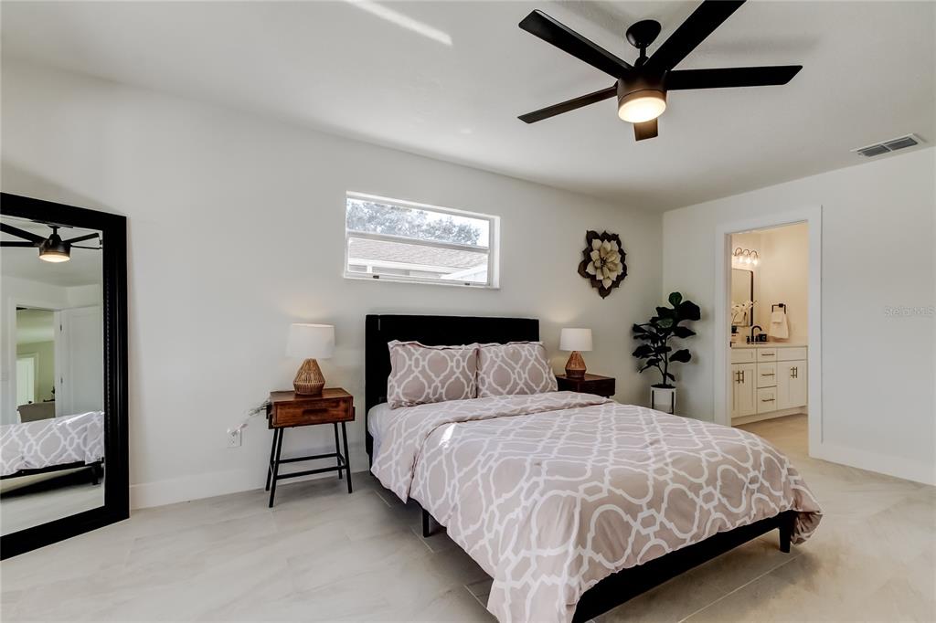 12172 Wild Acres Road Largo, FL 33773 - Photo 24 of 56