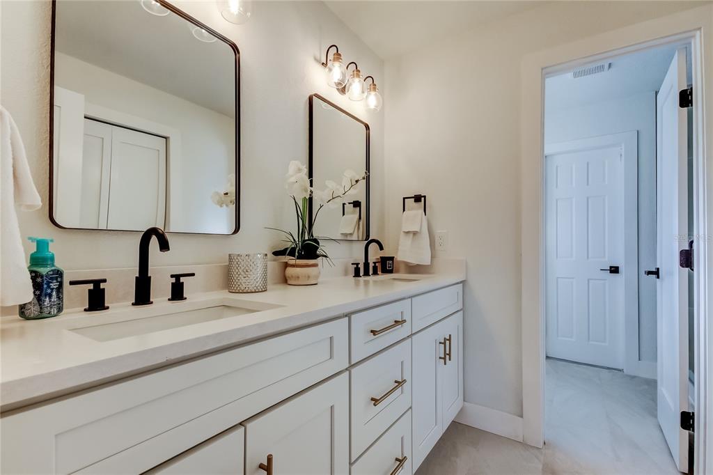 12172 Wild Acres Road Largo, FL 33773 - Photo 31 of 56