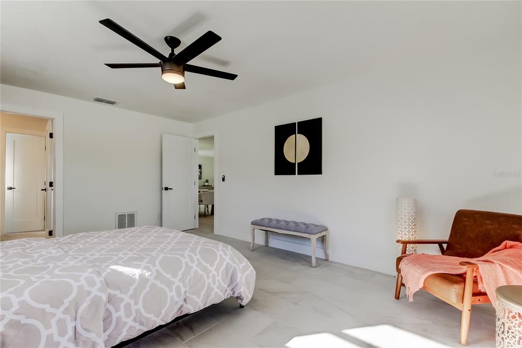 12172 Wild Acres Road Largo, FL 33773 - Photo 32 of 56