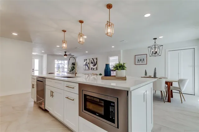 $625,000 | 12172 Wild Acres Road, Largo, FL 33773